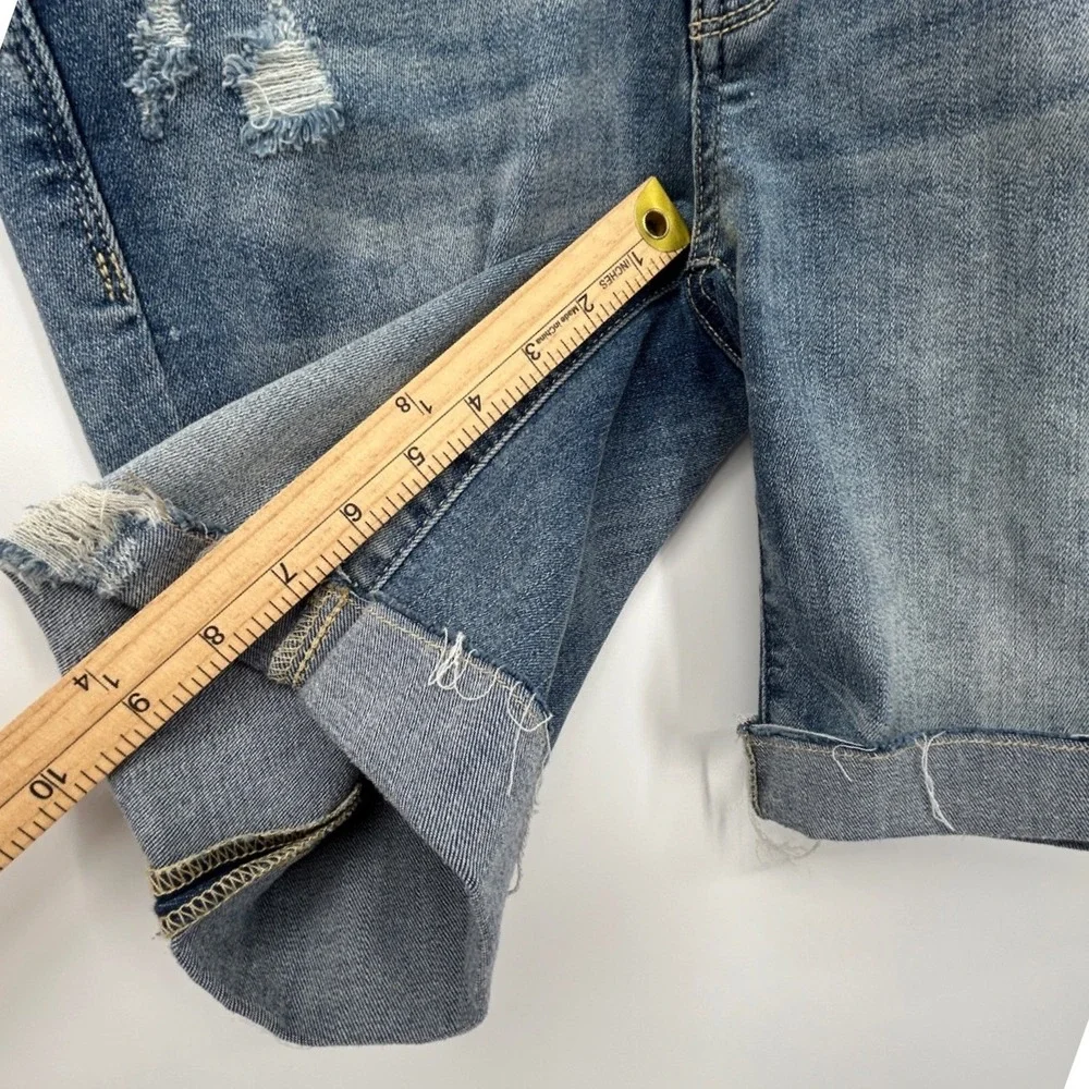 Judy Blue Distressed Denim Bermuda Shorts Light Wash Stretch JB182129LT Size S
